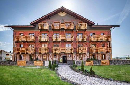 Velka Lomnica Apartment | Discover Apartmán Mirka - Tatra Mountain Resort with Pool
