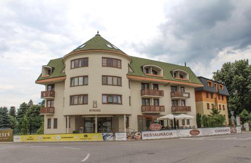 Besenova Apartment | Top-Rated MyMara 14: Family-Friendly with Restaurant Access