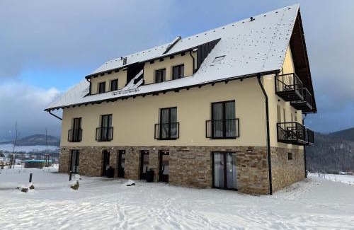 Cervena Voda Apartment | Family-Friendly Retreat at Apartmán na Bukovce MEROT