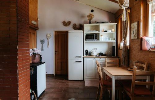 Oparno Apartment | Pet-Friendly Stay at Ubytování na Ranči pod Lovošem