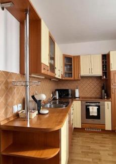 Chrudim Apartment | Pet-Friendly Apartmán Na Rozhledně with 9.5/10 Ratings