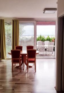 Pavlov Apartment | Inviting Apartmán Pavlov with Hot Tub in Pálavské Vinohrady
