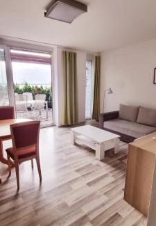 Pavlov Apartment | Inviting Apartmán Pavlov with Hot Tub in Pálavské Vinohrady