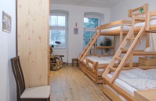 Svoboda nad Upou Apartment | Family-Friendly Getaway at Apartmán Pod Černou Horou