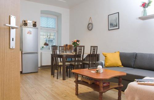Svoboda nad Upou Apartment | Family-Friendly Getaway at Apartmán Pod Černou Horou