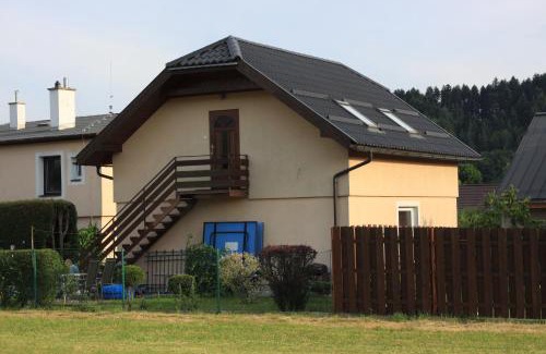 Roznov Pod Radhostem Apartment | Pet-Friendly Retreat at Apartmán pod Černou horou