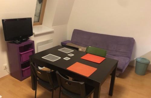 Ostruzna Apartment | Guest Rated: 9.2 at Apartmán Ramzová Kometa with Family Perks