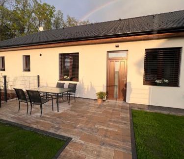 Trebon Apartment | Inviting Stay at Apartmán Rozárie - Pet Friendly & Family-Friendly