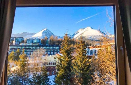 Strbske Pleso Apartment | Stunning Apartment with Mountain Views and Spa Amenities