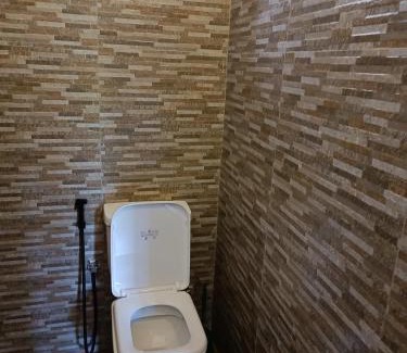 Kaluwamodara Apartment | Pet-Friendly Apartmán Sudu Nangy for Family Getaways