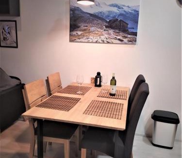 Zadov Apartment | Inviting Apartmán Tommy - Zadov: Guest Rated 9.5/10