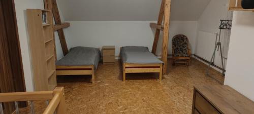 Varnsdorf House | Family-Friendly Stay at Apartmán u Šálku with Pool Access