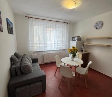 Znojmo Apartment | Apartmán u Berušky
