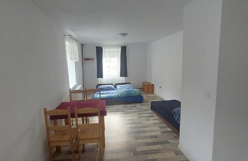 Rapsach Apartment | Pet-Friendly Retreat: Apartmán u Hospoda u Dračice, 9/10 Rated