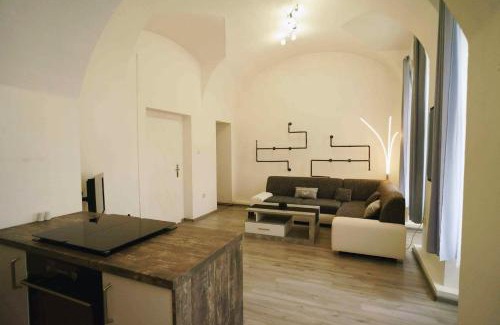 Loket Apartment | Family-Friendly Stay at Apartmán U kostela - Rated 9/10
