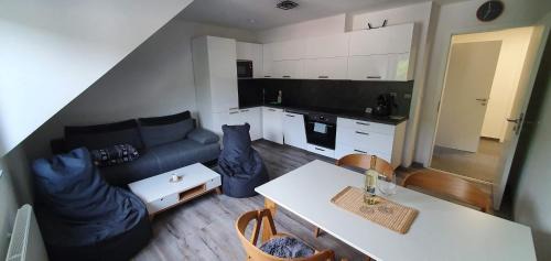 Dolni Morava Apartment | Guest Rated 9.8: Family-Friendly Apartmán U nás na Dolní Moravě