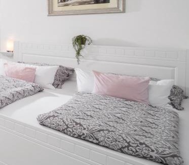 Frantiskovy Lazne Apartment | Family-Friendly Stay at Apartmán U Pramene - Rated 9.2/10