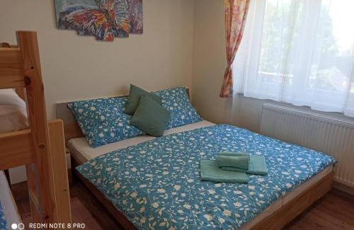 Cerna V Posumavi Apartment | Idyllic Getaway at Apartmán u Vrbů with Oceanfront Pool