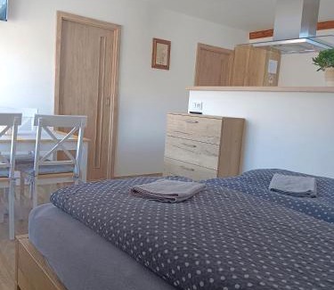 Hlavnovice Apartment | Family-Friendly Retreat at Apartmán U10 - Guest Rated 9.5