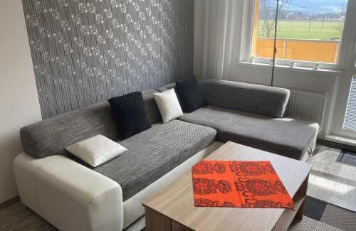 Velke Losiny Apartment | Relaxing Retreat in Velké Losiny with Spa & Hot Tub