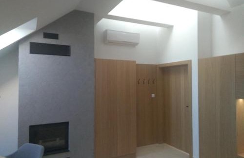 Cejc Apartment | Family-Friendly Apartment at Vinařství Bravenec - 9.3/10