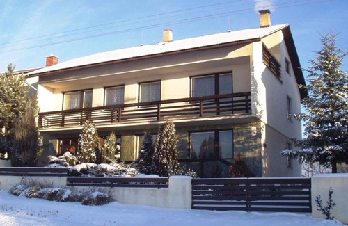 Strba House | Inviting Apartmán Vika: Guest Rated 9.3, Family-Friendly Stay