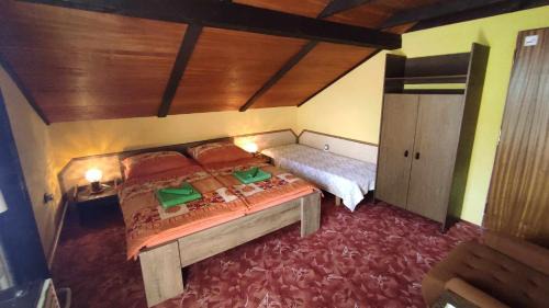 Strba House | Inviting Apartmán Vika: Guest Rated 9.3, Family-Friendly Stay