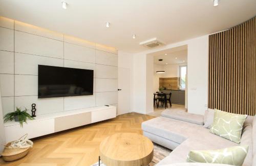 Trencin Apartment | Stylish Apartmán Vita Design: Family-Friendly Getaway