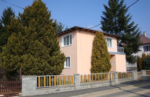 Frantiskovy Lazne Apartment | Family-Friendly Stay at Apartmán Wolkrovka - 9.2/10 Rated