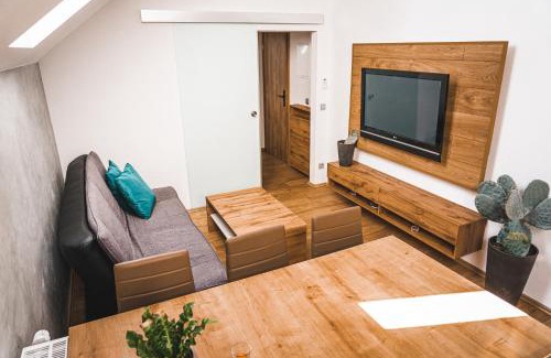 Cervenka Apartment | Family-Friendly Apartmán ZA-KA 2 in Litovel - Guest Rated 9.2