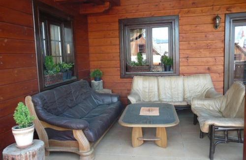 Liptovsky Trnovec House | Inviting Apartmánová Chalupa: Family & Pet-Friendly Retreat