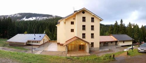 Pec pod Snezkou Apartment | Family-Friendly Stay at Apartmánový areál Poustevník