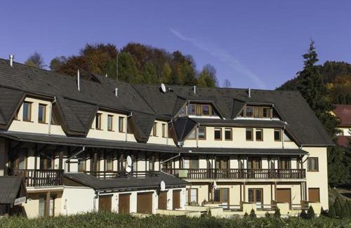 Donovaly Apartment | Budget-Friendly Stay at Apartmánový dom Magura with Dining