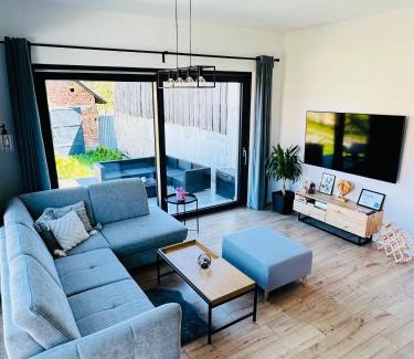 Velka Lomnica Apartment | Family-Friendly Getaway at Apartmány 400 - Rated 9.6/10