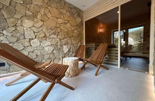 Mala Moravka Apartment | Inviting Montanus Apartments with Oceanfront Spa Amenities