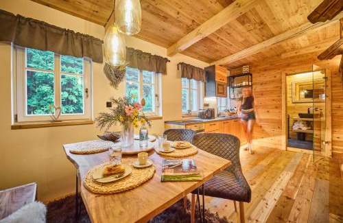 Horni Marsov Apartment | Discover Apartmány CHALLUPA: 4-Star Oceanfront Retreat