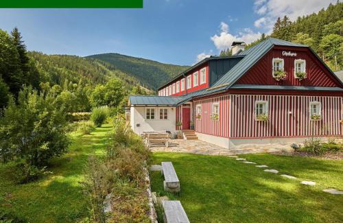 Horni Marsov Apartment | Discover Apartmány CHALLUPA: 4-Star Oceanfront Retreat