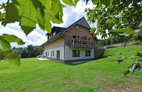 Dolni Morava House | Pet-Friendly Retreat at Apartmány Chata Večernice - Rated 9/10