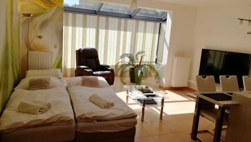 Dacice Apartment | Top-Rated Apartmány Duo with Pool & Family-Friendly Amenities