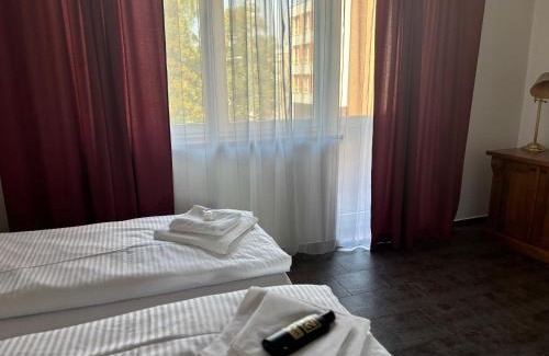 Koprivnice Hotel | Discover Hotel LAGUNA: Pet-Friendly with Breakfast Included