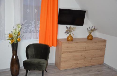 Lukov Apartment | Pet-Friendly Retreat at Apartmány Lukovské domečky