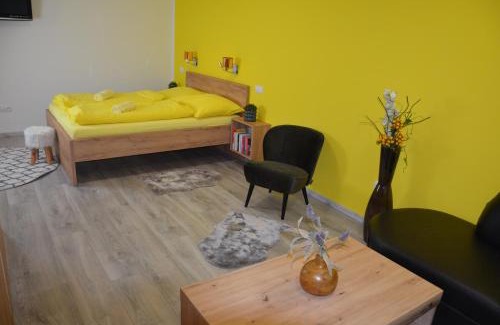 Lukov Apartment | Pet-Friendly Retreat at Apartmány Lukovské domečky
