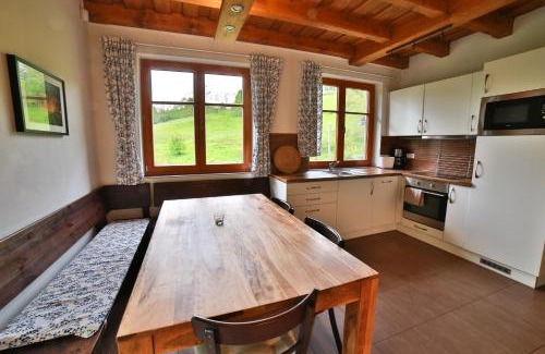 Velke Losiny Apartment | Pet-Friendly Apartmány Maršíkov with Hot Tub & Perfect Rating