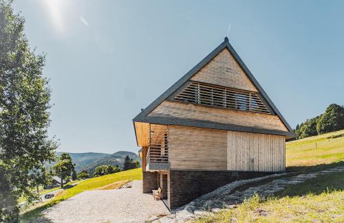Pec pod Snezkou Apartment | Experience Comfort at Apartmány Petruška - 4 Star Rated