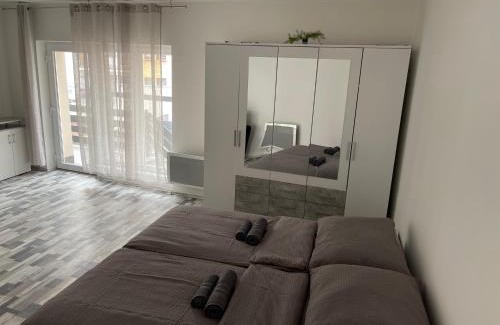 Roundnice nad Labem Apartment | Pet-Friendly Comfort at Apartmán PILLER with Breakfast