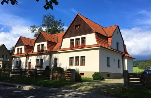 Adrspach Apartment | Family-Friendly Apartmány Pod Křížovým vrchem Adršpach