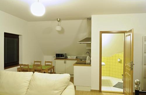 Horni Hermanice Apartment | Family-Friendly Stay at Apartmány pod lípou - Rated 9.8!