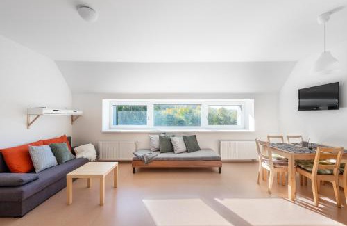 Rokytnice nad Jizerou Apartment | Family-Friendly Apartmány Rokytka Snowhouse with Hot Tub