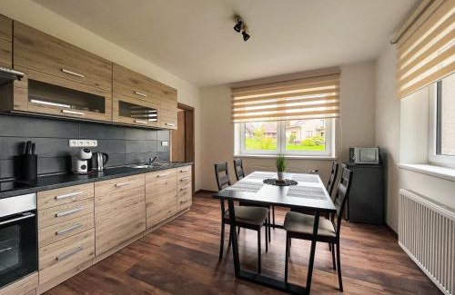 Horni Radechova Apartment | Family-Friendly Stay at Apartmány Slavíkov - Guest Rated 9.8