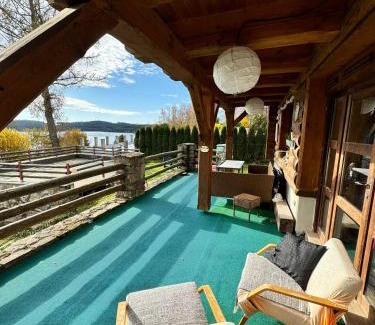 Karlovy Dvory Apartment | Comfortable Stay at Apartmány Srub Jenišov - 8.5/10 Rated
